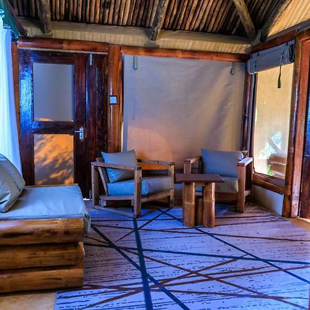 Samburu Elephant Lodge Isiolo Ngoại thất bức ảnh