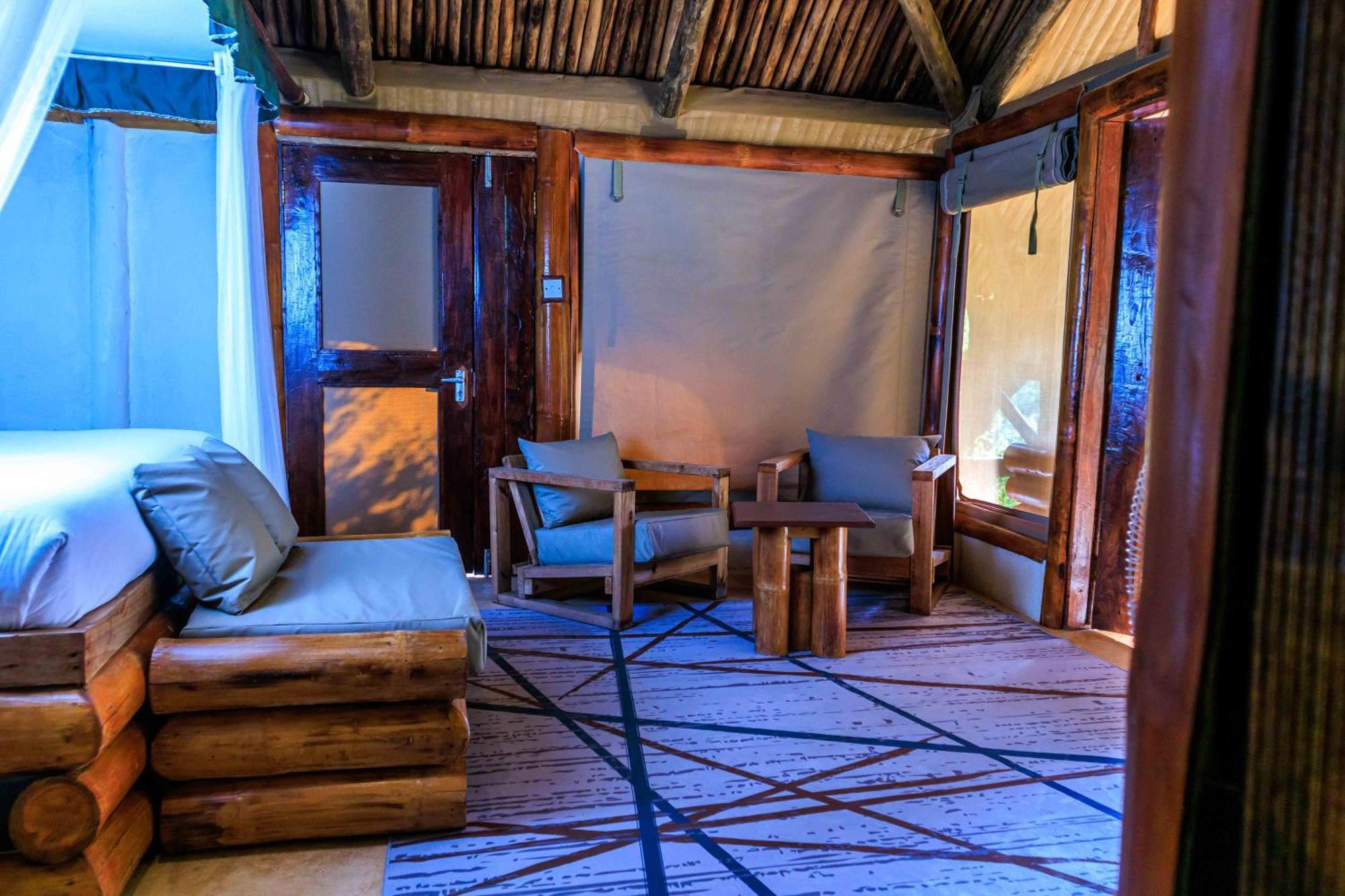 Samburu Elephant Lodge Isiolo Ngoại thất bức ảnh