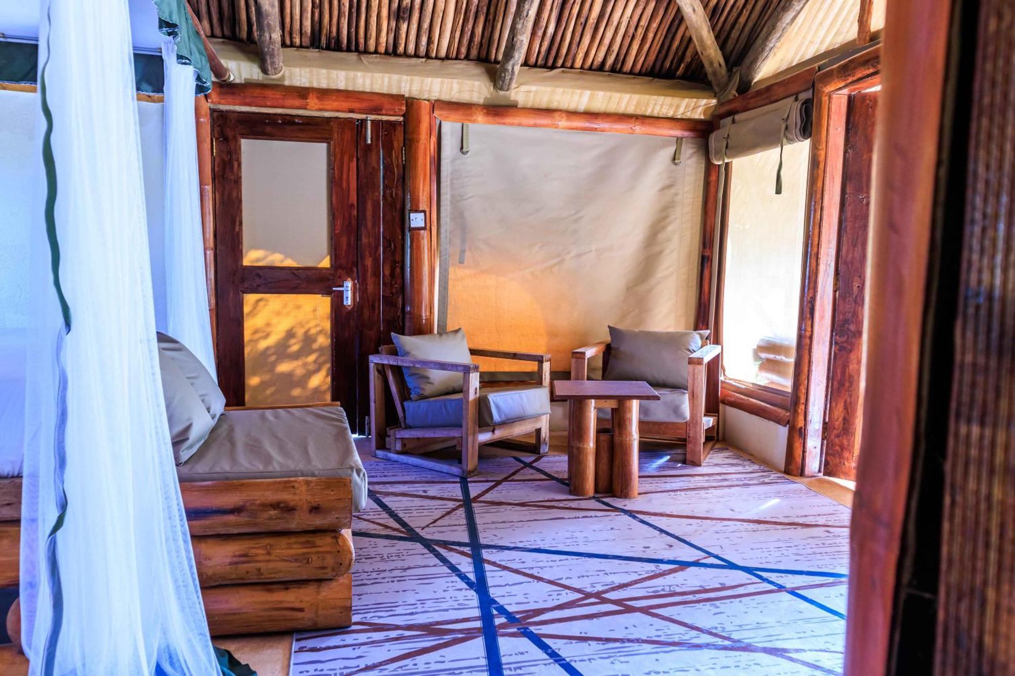 Samburu Elephant Lodge Isiolo Ngoại thất bức ảnh