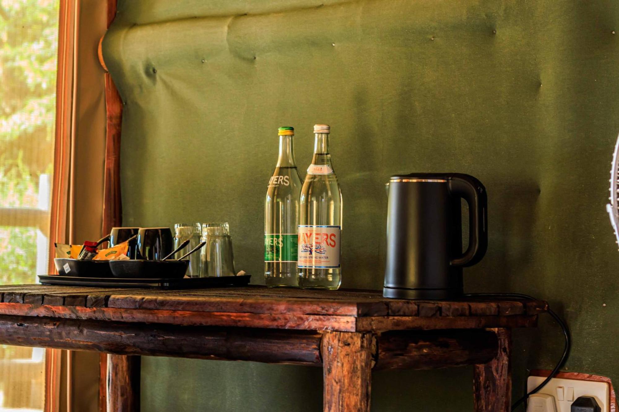 Samburu Elephant Lodge Isiolo Ngoại thất bức ảnh